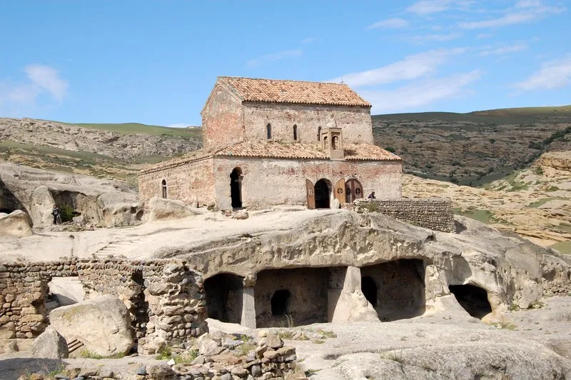 Georgienreise Frühstück im Kaukasus Kaukasus-Reisen Urlaub in Georgien Reise Kleingruppe Tiflis Tbilissi David Garedschi David Gareji Kachetien Lagodechi Telawi Signaghi Stepantsminda Georgische Heerstraße Kasbek Kasbegi Ananuri Mzcheta Uplisziche Gori Kutaissi Gelati Swanetien Mestia Ushguli Batumi Schwarzes Meer deutschsprachige Reiseleitung kleine feine Hotels und Gasthäuser Wanderungen Kultur georgische Geschichte georgische Kulinarik