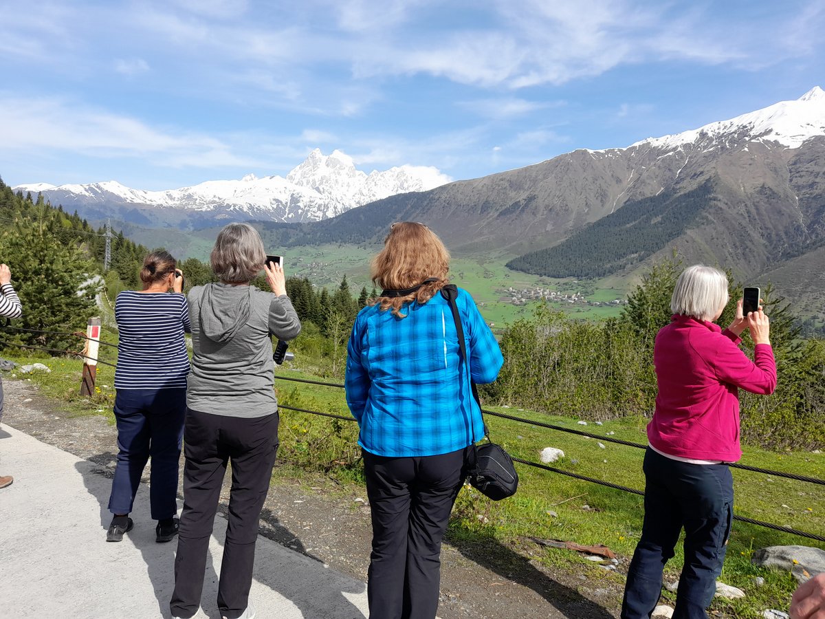 Georgien Reise Frühstück im Kaukasus quer durch Georgien