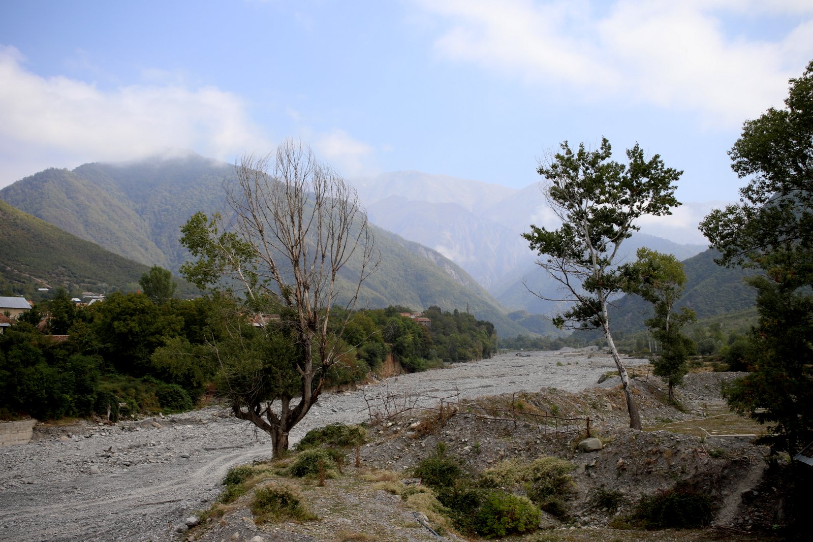 Landschaft bei Lahic in Aserbaidschan